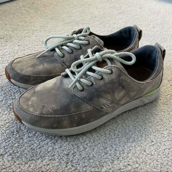 Reef Women’s Rover Low Shoes - Picture 1 of 3